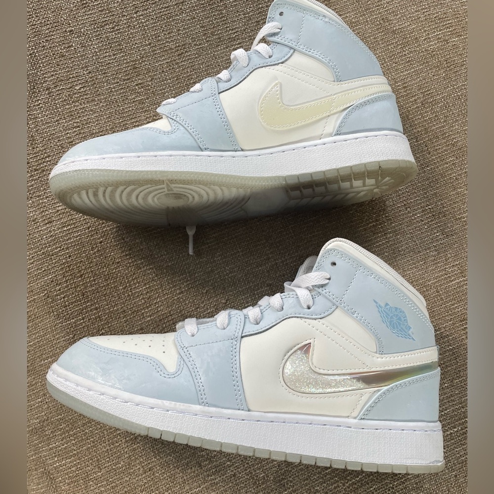 Nike Air Jordan Mid Sneakers - Blue and White 7y